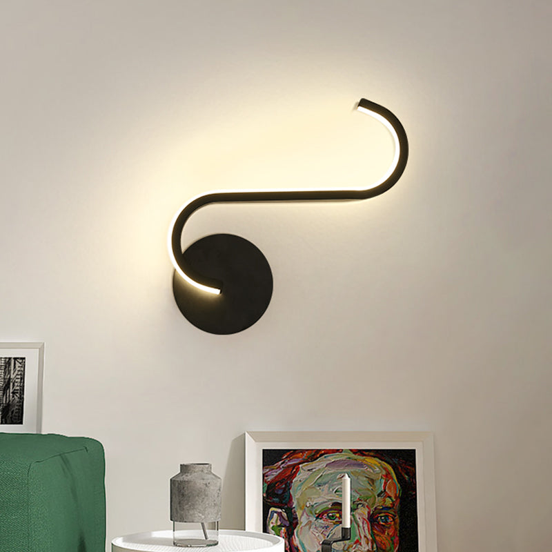 Circuitous Bedside Wall Light Fixture Aluminum Simple LED Sconce Lighting in Black, Warm/White Light Clearhalo 'Cast Iron' 'Glass' 'Industrial' 'Modern wall lights' 'Modern' 'Tiffany' 'Traditional wall lights' 'Wall Lamps & Sconces' 'Wall Lights' Lighting' 1788501