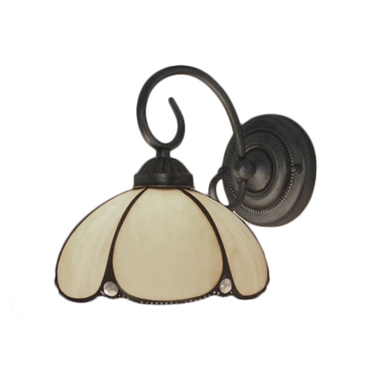 Art Glass Petal Wall Light One Light Tiffany Traditional Wall Lamp in Beige for Kitchen Clearhalo 'Industrial' 'Middle century wall lights' 'Tiffany wall lights' 'Tiffany' 'Wall Lamps & Sconces' 'Wall Lights' Lighting' 179106
