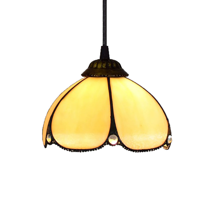 Amber Glass Scalloped Hanging Lamp Tiffany 1 Bulb Beige Ceiling Pendant for Entry Clearhalo 'Ceiling Lights' 'Industrial' 'Middle Century Pendants' 'Pendant Lights' 'Pendants' 'Tiffany close to ceiling' 'Tiffany Pendants' 'Tiffany' Lighting' 179239