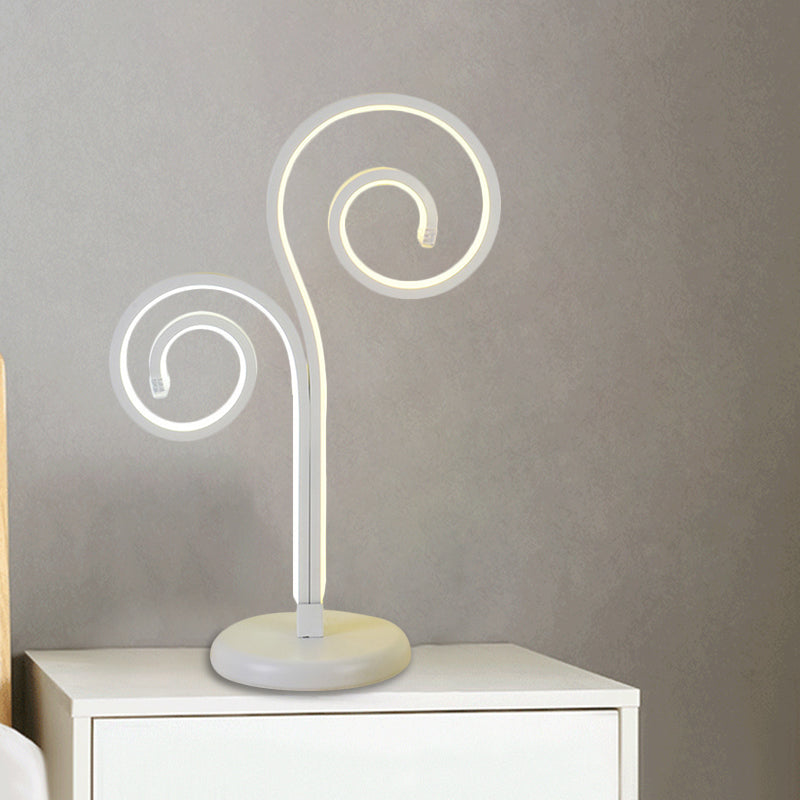 Metallic Swirling Nightstand Lamp Contemporary Black/White/Gold LED Desk Light with Circle Pedestal Clearhalo 'Lamps' 'Table Lamps' Lighting' 1804388