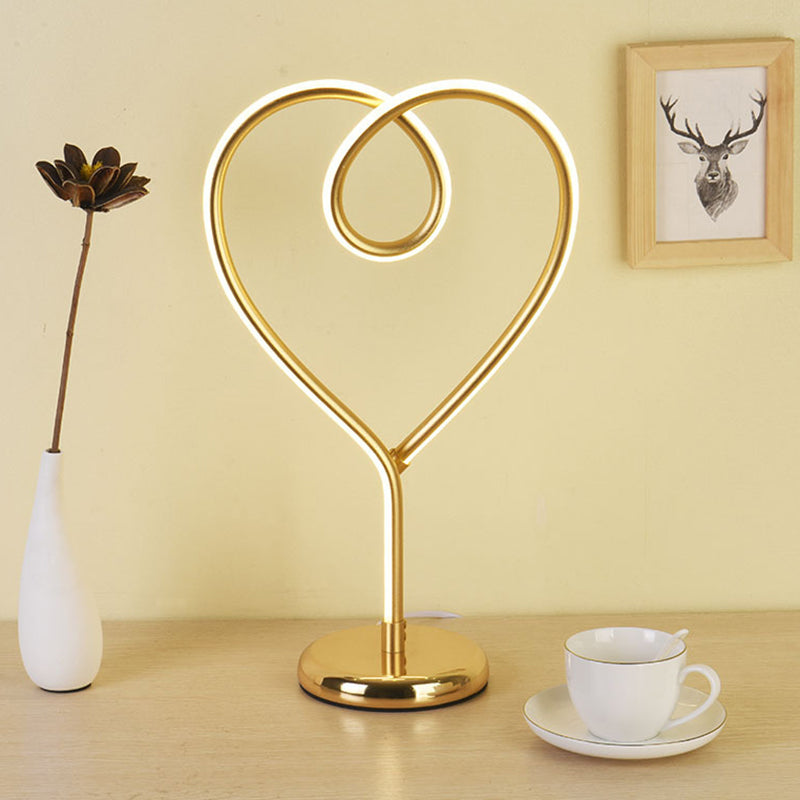 Loving Heart Night Lighting Simple Metal White/Gold LED Desk Lamp with Round Pedestal in Warm/White Light for Bedroom Gold Clearhalo 'Lamps' 'Table Lamps' Lighting' 1804876