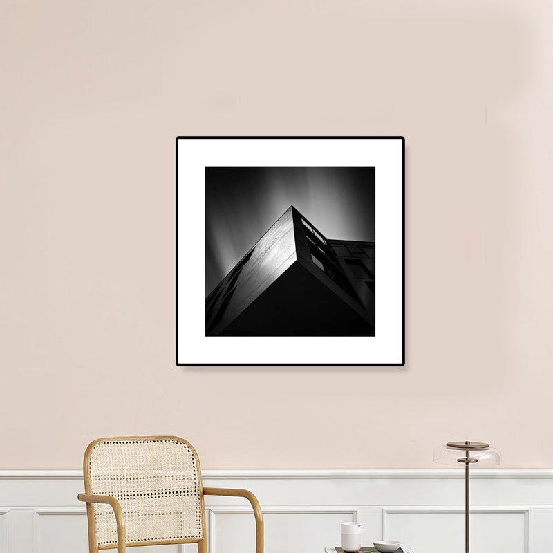 Photograph Architecture Wall Art Print in Dark Color Canvas Wall Decor, Textured Clearhalo 'Art Gallery' 'Canvas Art' 'Contemporary Art Gallery' 'Modern' Arts' 1810220
