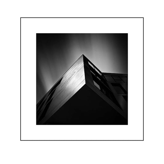 Photograph Architecture Wall Art Print in Dark Color Canvas Wall Decor, Textured Clearhalo 'Art Gallery' 'Canvas Art' 'Contemporary Art Gallery' 'Modern' Arts' 1810222