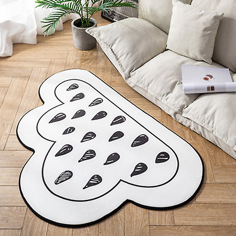 White Cloud Pattern Rug with Spots Polyester Novelty Rug Washable Anti-Slip Pet Friendly Area Rug for Bedroom Black Clearhalo 'Area Rug' 'Casual' 'Rugs' Rug' 1810677