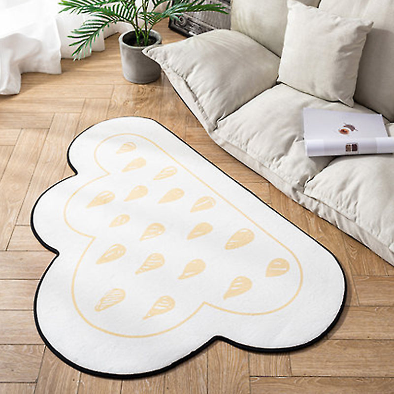 White Cloud Pattern Rug with Spots Polyester Novelty Rug Washable Anti-Slip Pet Friendly Area Rug for Bedroom Beige Clearhalo 'Area Rug' 'Casual' 'Rugs' Rug' 1810685
