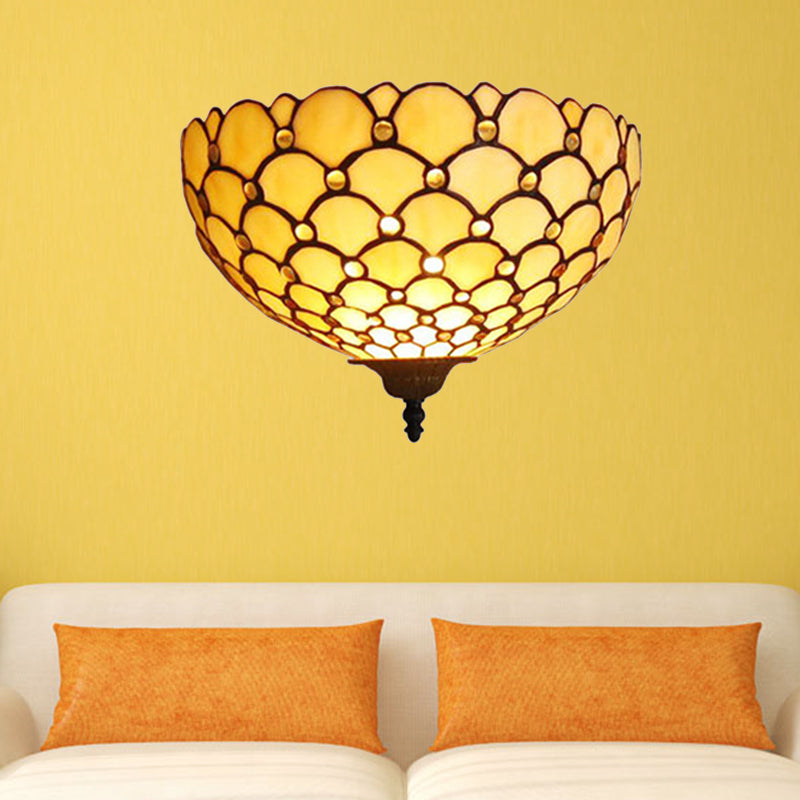 Fish Scale Wall Sconce Light Stained Glass 1 Light Tiffany Wall Mount Light in Beige for Living Room Beige Clearhalo 'Industrial' 'Middle century wall lights' 'Tiffany wall lights' 'Tiffany' 'Wall Lamps & Sconces' 'Wall Lights' Lighting' 181306