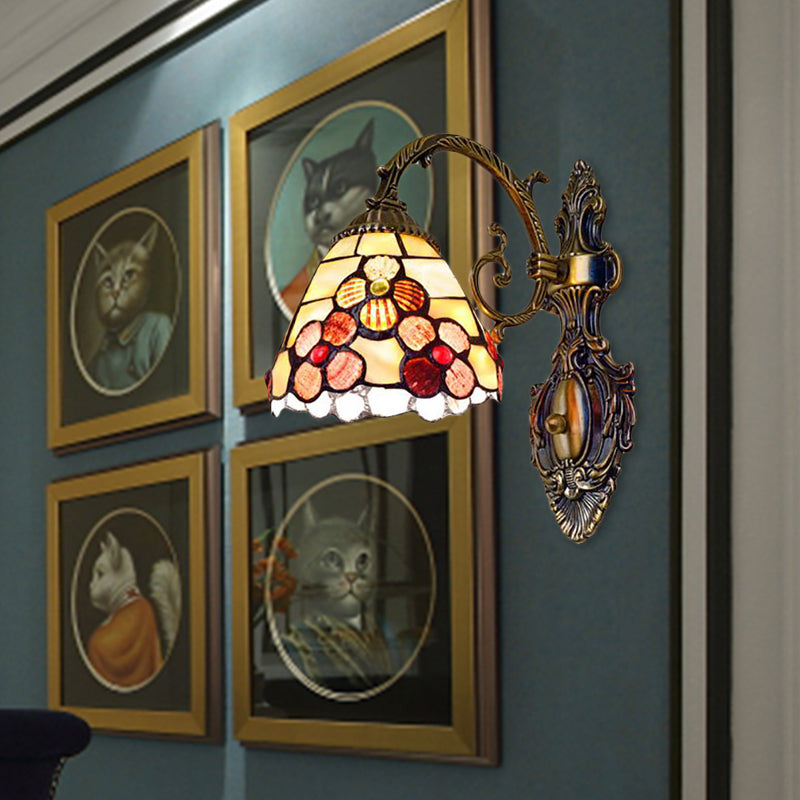 Bowl-Shaped Wall Mount Fixture Stained Glass 1 Light Wall Lighting with Flower Pattern in Antique Brass Clearhalo 'Industrial' 'Middle century wall lights' 'Tiffany wall lights' 'Tiffany' 'Wall Lamps & Sconces' 'Wall Lights' Lighting' 183211