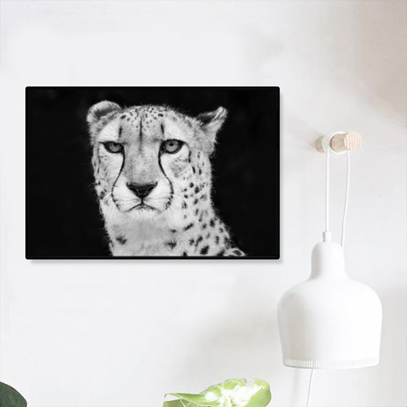 Modern Savanna Big Animal Canvas Dark Color Animal Patterned Wall Art for Living Room Clearhalo 'Art Gallery' 'Canvas Art' 'Contemporary Art Gallery' 'Modern' Arts' 1858743