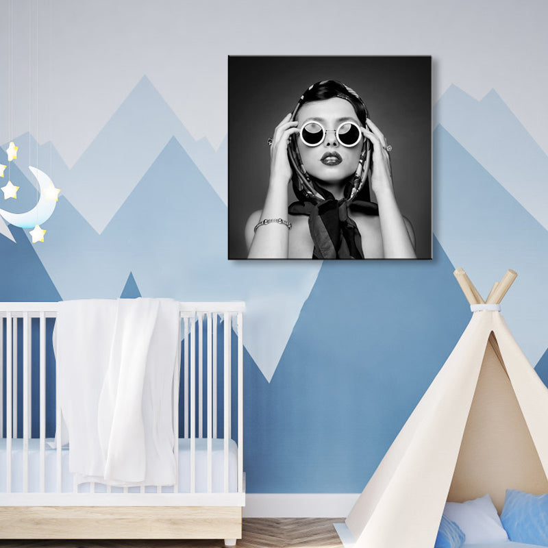 Fashionable Girl Wall Art Decor Pastel Color Canvas Painting, Textured, Multiple Sizes Clearhalo 'Art Gallery' 'Canvas Art' 'Contemporary Art Gallery' 'Modern' Arts' 1859750