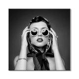 Fashionable Girl Wall Art Decor Pastel Color Canvas Painting, Textured, Multiple Sizes Clearhalo 'Art Gallery' 'Canvas Art' 'Contemporary Art Gallery' 'Modern' Arts' 1859751