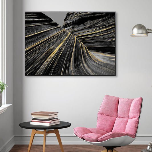Photographic Print Modern Canvas Art with Close-Up Mountain Ridge Scenery, Dark Color Clearhalo 'Art Gallery' 'Canvas Art' 'Contemporary Art Gallery' 'Modern' Arts' 1859956