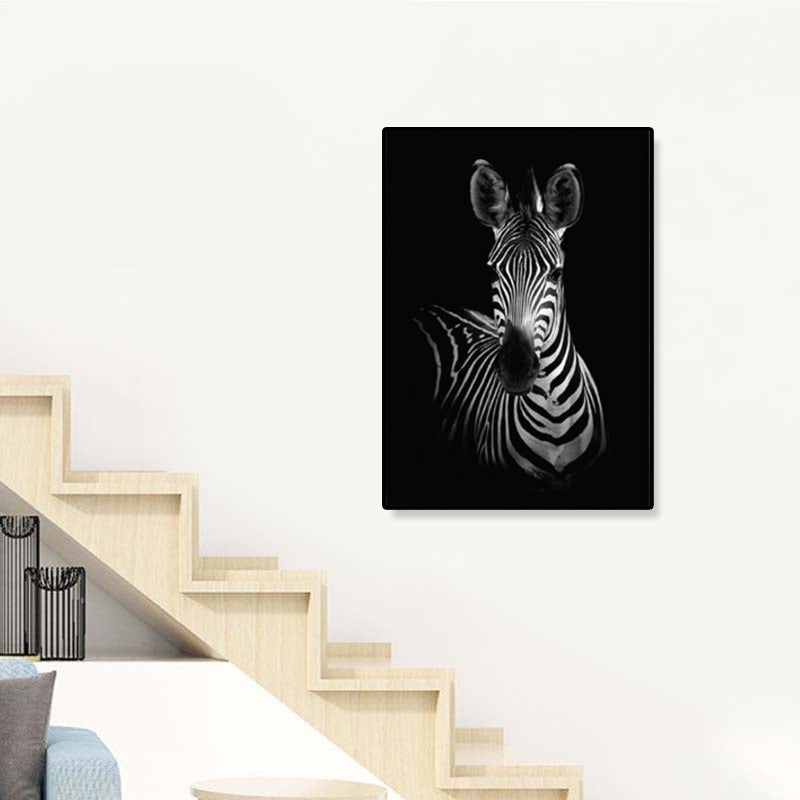 Photographs Modern Style Canvas Art with Wild Animal Pattern in Dark Color for Home Black-Gray Clearhalo 'Art Gallery' 'Canvas Art' 'Contemporary Art Gallery' 'Modern' Arts' 1861765