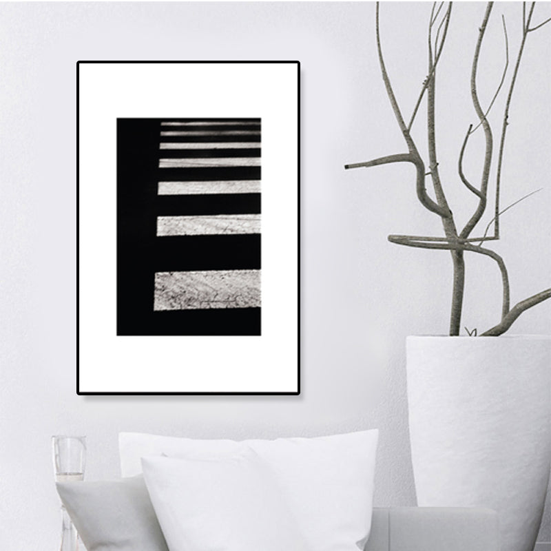 Textured Sea Surface Wall Art Tropical Canvas Print for House Interior, Multiple Sizes Black Clearhalo 'Art Gallery' 'Canvas Art' 'Coastal Art Gallery' 'Tropical' Arts' 1862286