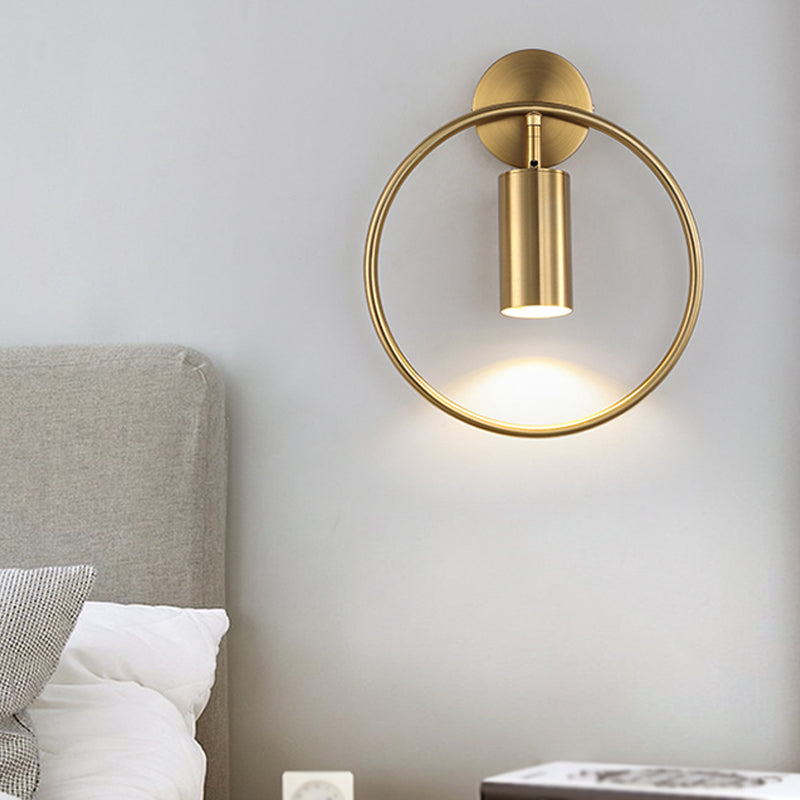 Metallic Ring Sconce Light Fixture Modernism Single Bulb Black/Brass Wall Mounted Lighting Brass Clearhalo 'Cast Iron' 'Glass' 'Industrial' 'Modern wall lights' 'Modern' 'Tiffany' 'Traditional wall lights' 'Wall Lamps & Sconces' 'Wall Lights' Lighting' 1865553