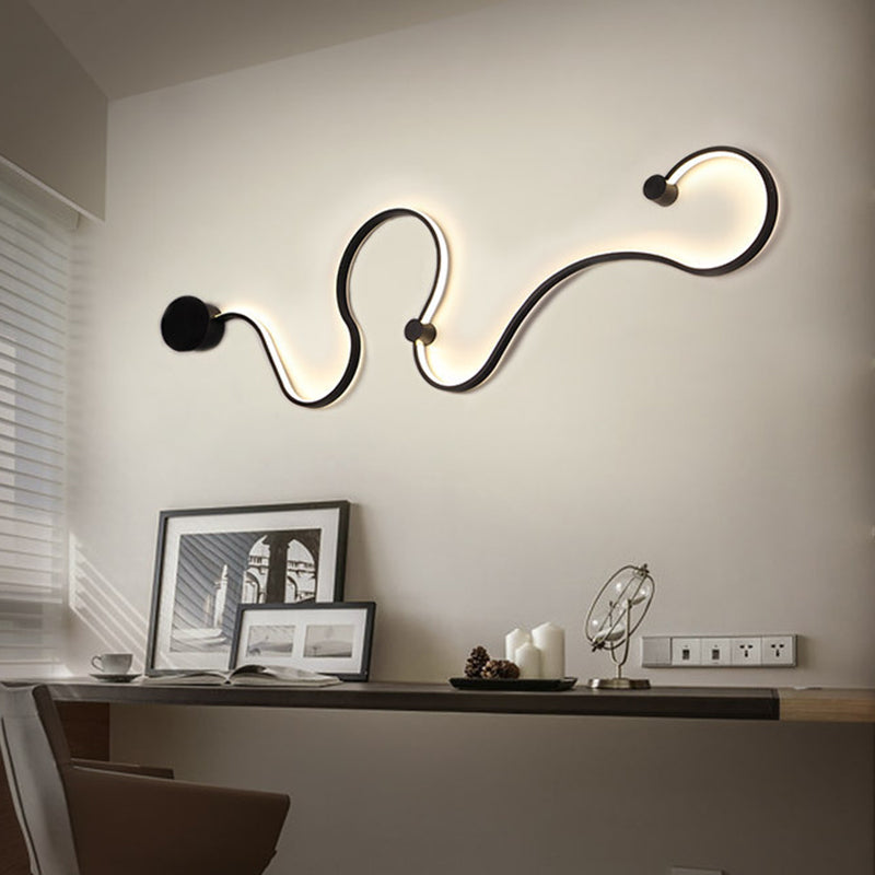 Metal Snake-Like Wall Sconce Lighting Simplicity 25.5"/50" W LED Wall Mount Lamp in Black, Warm/White Light Clearhalo 'Cast Iron' 'Glass' 'Industrial' 'Modern wall lights' 'Modern' 'Tiffany' 'Traditional wall lights' 'Wall Lamps & Sconces' 'Wall Lights' Lighting' 1866982