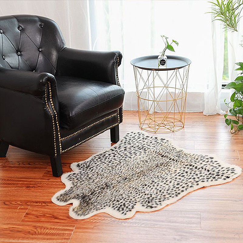 Black Bedroom Rug Modern Leopard Pattern Rug Polyester Anti-Slip Backing Washable Area Rug Clearhalo 'Area Rug' 'Casual' 'Rugs' Rug' 1868853