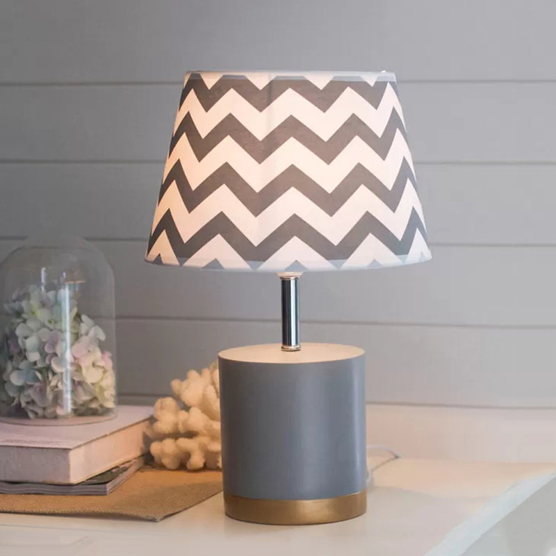 Nordic Style Zigzag Desk Light Fabric 1 Light Gray Study Light with Cylinder Base for Child Bedroom Clearhalo 'Lamps' 'Table Lamps' Lighting' 186891