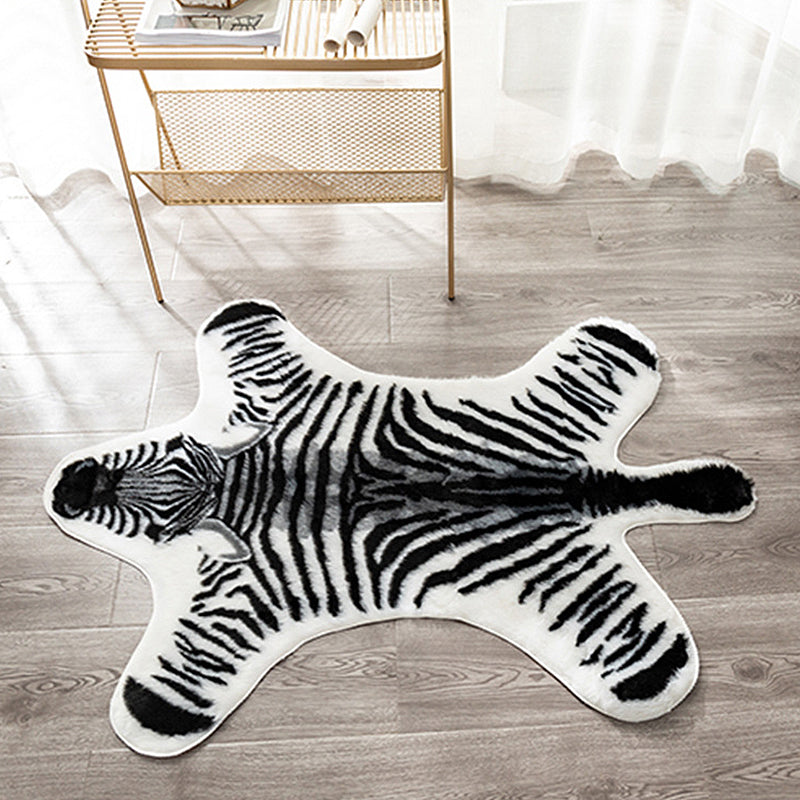 Black Zebra Striped Pattern Rug Polypropylene Modern Rug Washable Non-Slip Pet Friendly Carpet for Living Room Clearhalo 'Area Rug' 'Casual' 'Rugs' Rug' 1870863