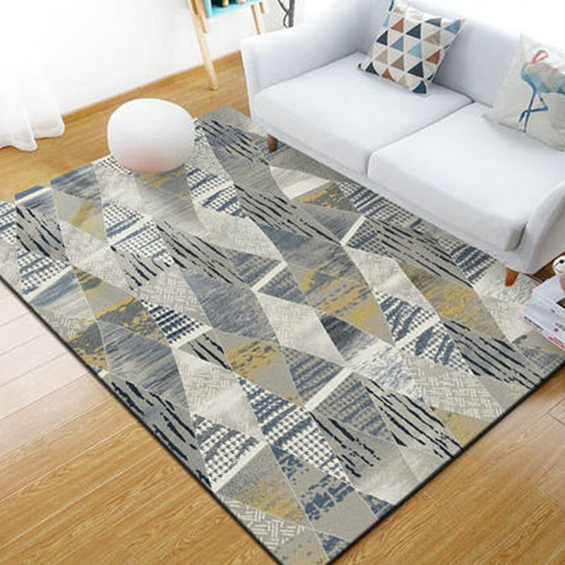 Multi Color Modern Style Rug Polypropylene Triangle Area Carpet Easy Care Indoor Rug for Home Decor Light Gray Clearhalo 'Area Rug' 'Modern' 'Rugs' Rug' 1898074