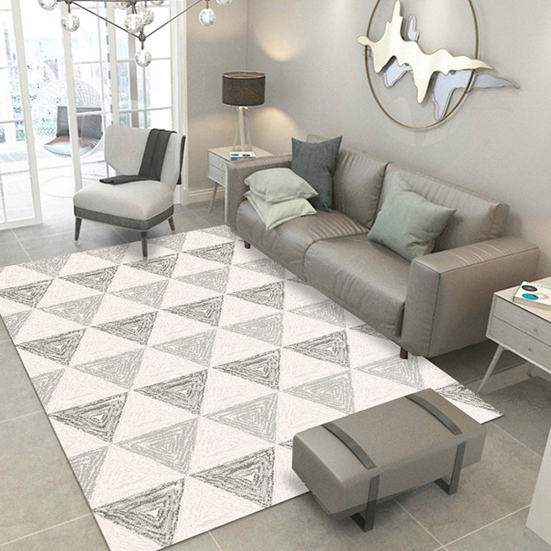 Contemporary House Interior Rug Pastel Triangles Patterned Carpet Polyester Machine Washable Rug Grey Clearhalo 'Area Rug' 'Modern' 'Rugs' Rug' 1898096