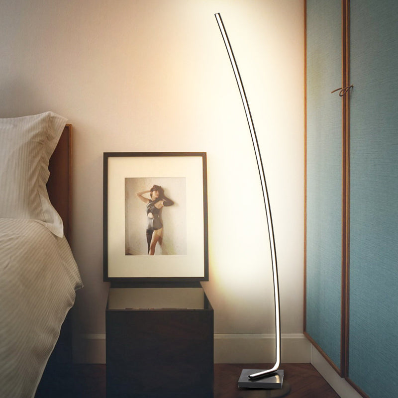 Metal Curved Linear LED Floor Light Minimalism Black/White/Gold Stand Up Lamp with Foot Switch, Warm/White Light Black Clearhalo 'Floor Lamps' 'Lamps' Lighting' 1900475