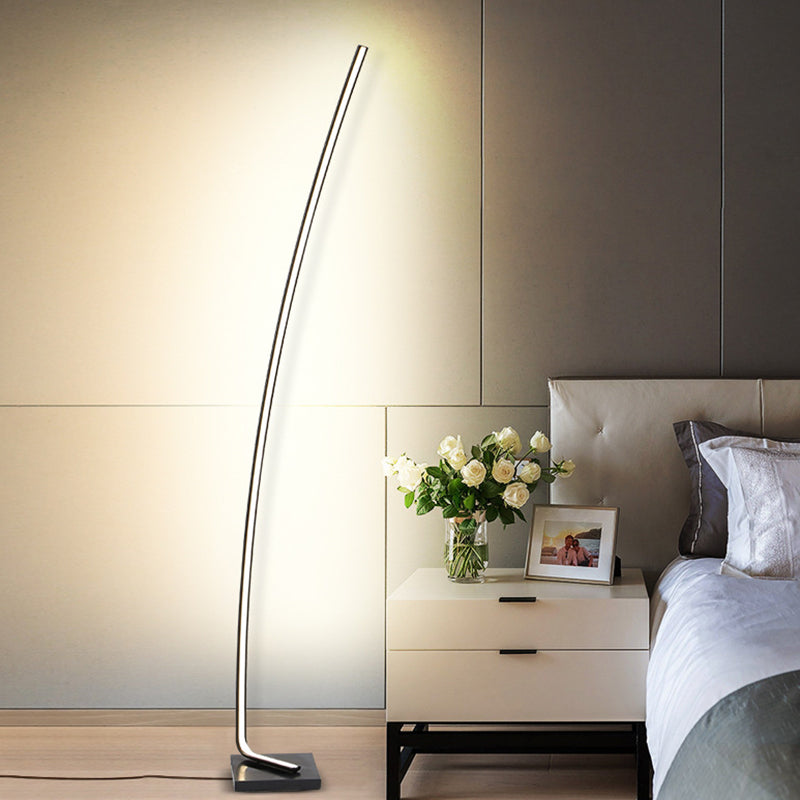 Metal Curved Linear LED Floor Light Minimalism Black/White/Gold Stand Up Lamp with Foot Switch, Warm/White Light Clearhalo 'Floor Lamps' 'Lamps' Lighting' 1900476