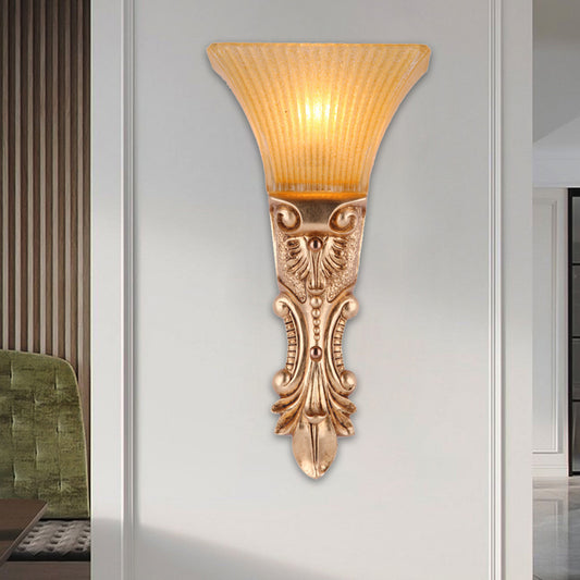 Single Head Wall Lighting Antiqued Trapezoid Amber Ribbed Glass Wall Sconce Light in Gold Clearhalo 'Wall Lamps & Sconces' 'Wall Lights' Lighting' 1907493