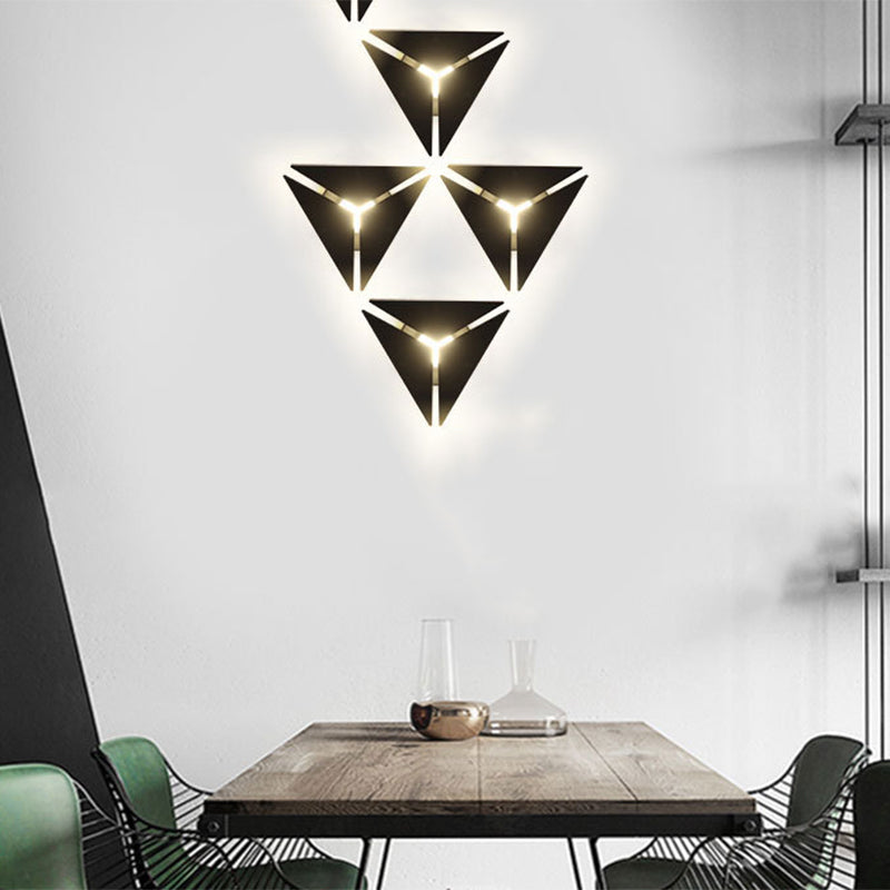 Simple Style Triangle Metal Wall Sconce Light Gold/Black/White LED Wall Light Fixture in Warm/White Light for Corridor Clearhalo 'Cast Iron' 'Glass' 'Industrial' 'Modern wall lights' 'Modern' 'Tiffany' 'Traditional wall lights' 'Wall Lamps & Sconces' 'Wall Lights' Lighting' 1910622