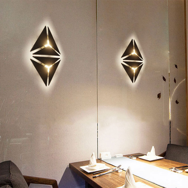 Simple Style Triangle Metal Wall Sconce Light Gold/Black/White LED Wall Light Fixture in Warm/White Light for Corridor Clearhalo 'Cast Iron' 'Glass' 'Industrial' 'Modern wall lights' 'Modern' 'Tiffany' 'Traditional wall lights' 'Wall Lamps & Sconces' 'Wall Lights' Lighting' 1910623