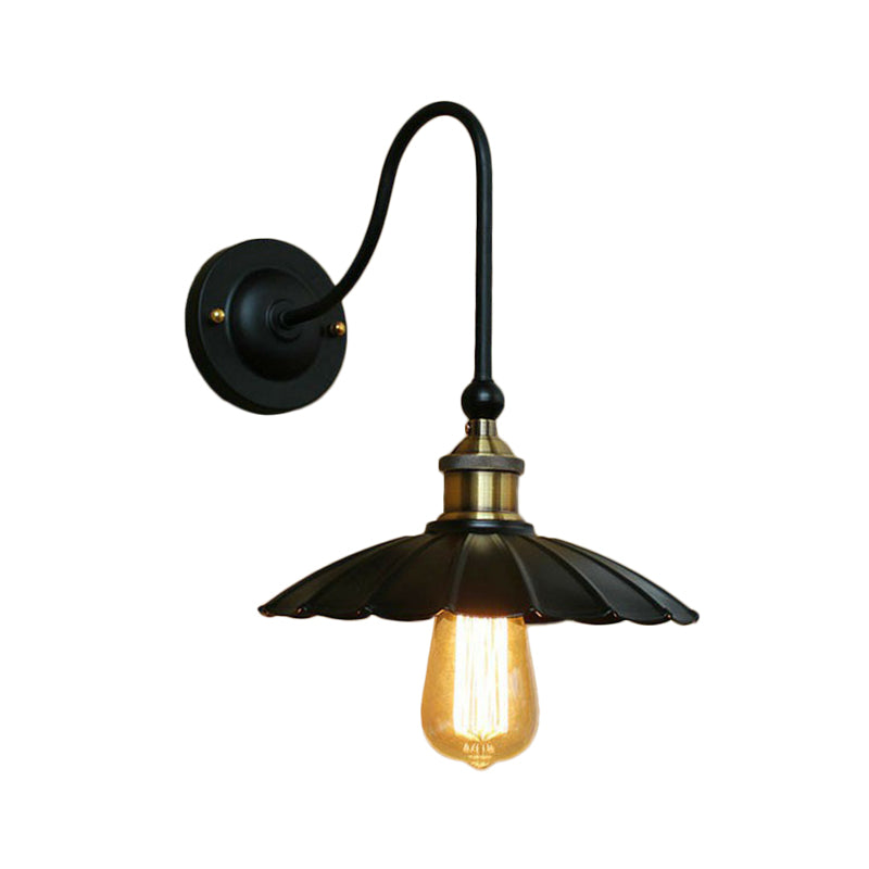 Swoop Arm Metallic Wall Lighting Rustic 1 Bulb Living Room Wall Mount Lamp with Scalloped/Saucer Shade in Black/White Clearhalo 'Art deco wall lights' 'Cast Iron' 'Glass' 'Industrial wall lights' 'Industrial' 'Middle century wall lights' 'Modern' 'Rustic wall lights' 'Tiffany' 'Traditional wall lights' 'Wall Lamps & Sconces' 'Wall Lights' Lighting' 1918118