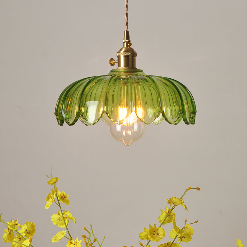 Green Glass Scalloped Shade Pendant Retro 1 Bulb Open Kitchen Hanging Ceiling Light in Brass Green Clearhalo 'Ceiling Lights' 'Glass shade' 'Glass' 'Industrial Pendants' 'Industrial' 'Middle Century Pendants' 'Pendant Lights' 'Pendants' 'Tiffany' Lighting' 1918539