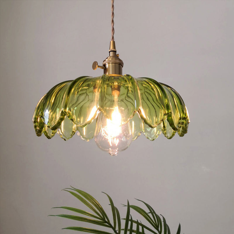 Green Glass Scalloped Shade Pendant Retro 1 Bulb Open Kitchen Hanging Ceiling Light in Brass Clearhalo 'Ceiling Lights' 'Glass shade' 'Glass' 'Industrial Pendants' 'Industrial' 'Middle Century Pendants' 'Pendant Lights' 'Pendants' 'Tiffany' Lighting' 1918540