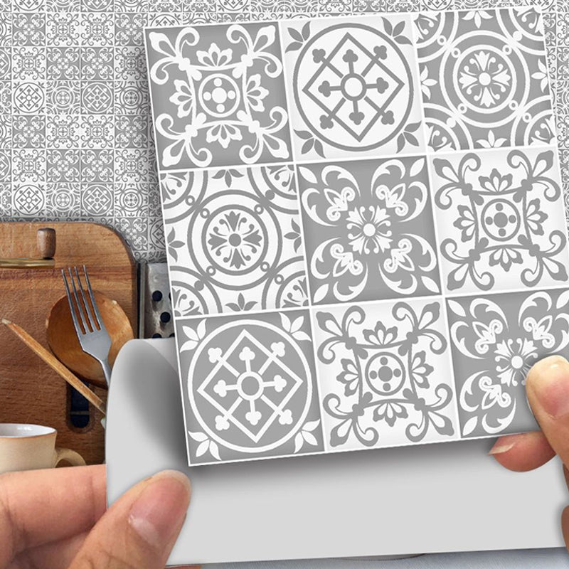 Grey Flower Wallpaper Panel Set Mosaic Tile Bohemian Self-Adhesive Wall Decor, 50 Pieces Clearhalo 'Wall Decor' 'Wallpaper' 1921895