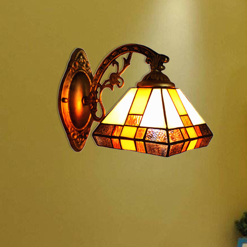 Stained Glass Tapered Wall Lighting 1 Head Mission Style Mini Wall Sconce Light in Antique Brass Antique Brass Clearhalo 'Industrial' 'Middle century wall lights' 'Tiffany wall lights' 'Tiffany' 'Wall Lamps & Sconces' 'Wall Lights' Lighting' 1922605