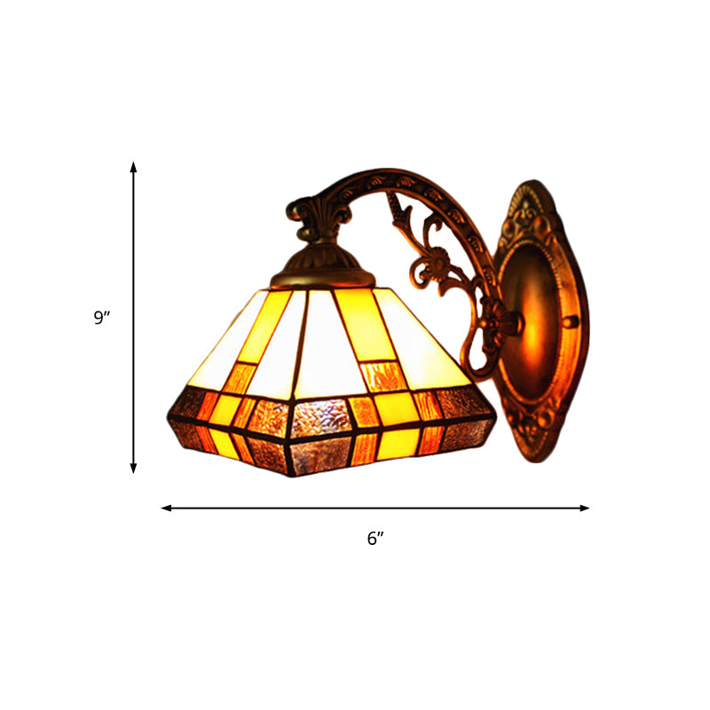 Stained Glass Tapered Wall Lighting 1 Head Mission Style Mini Wall Sconce Light in Antique Brass Clearhalo 'Industrial' 'Middle century wall lights' 'Tiffany wall lights' 'Tiffany' 'Wall Lamps & Sconces' 'Wall Lights' Lighting' 1922609