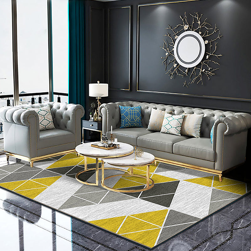 Bold Triangle Print Indoor Rug Multi-Colored Modern Area Carpet Synthetics Easy Care Rug for Home Decor Black Clearhalo 'Area Rug' 'Modern' 'Rugs' Rug' 1927737