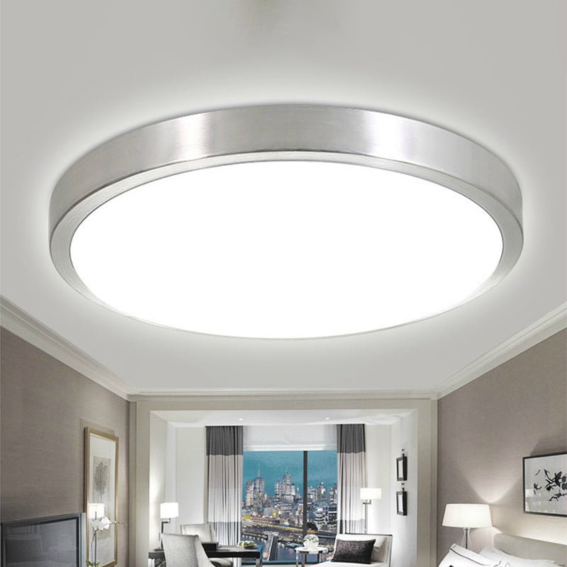 Silver Round Flush Ceiling Light Simple 14"/16" Wide LED Acrylic Flush Mounted Lamp in Warm/White Light for Living Room Clearhalo 'Ceiling Lights' 'Close To Ceiling Lights' 'Close to ceiling' 'Flush mount' Lighting' 1935618