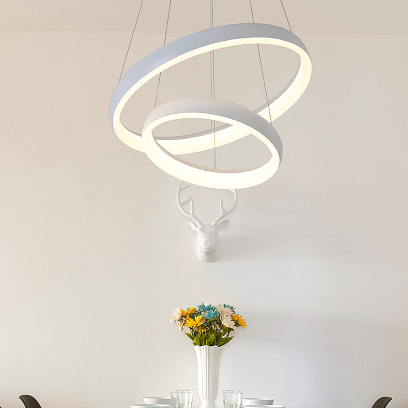 1/2/3-Layered Circle Chandelier Nordic Metallic Dining Room LED Ceiling Pendant Light in White Clearhalo 'Ceiling Lights' 'Chandeliers' 'Modern Chandeliers' 'Modern' Lighting' 1936502