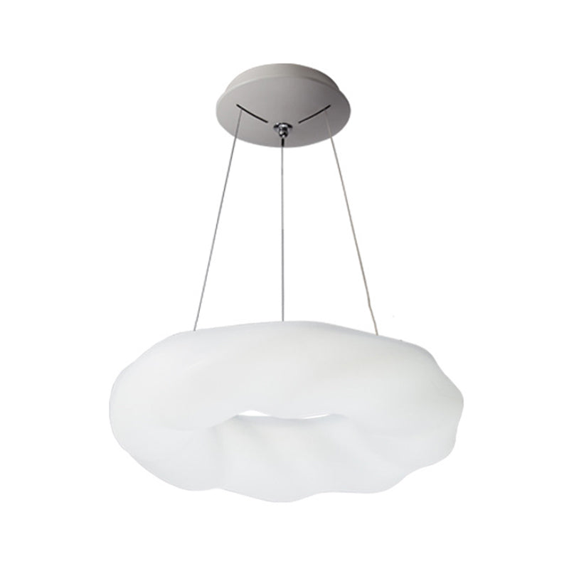 Modernist Cloud Shaped Chandelier Acrylic LED Living Room Hanging Light Kit in White Clearhalo 'Ceiling Lights' 'Chandeliers' 'Modern Chandeliers' 'Modern' Lighting' 1936514