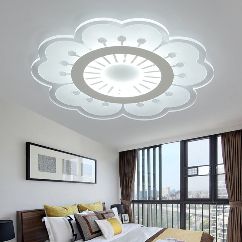 Acrylic Petal LED Ceiling Light Modern Pretty Flush Clear Mount Light for Girls Bedroom Clear 20.5" White Clearhalo 'Ceiling Lights' 'Close To Ceiling Lights' 'Close to ceiling' 'Flush mount' Lighting' 194535
