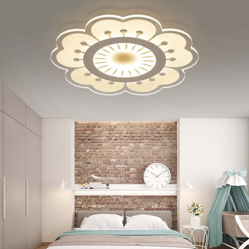 Acrylic Petal LED Ceiling Light Modern Pretty Flush Clear Mount Light for Girls Bedroom Clear 16.5" Warm Clearhalo 'Ceiling Lights' 'Close To Ceiling Lights' 'Close to ceiling' 'Flush mount' Lighting' 194538