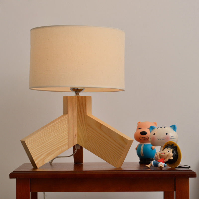 Drum Fabric Table Light Nordic Single Bulb Wood 3-Leg Night Stand Lamp for Bedroom Wood Clearhalo 'Lamps' 'Table Lamps' Lighting' 1949290