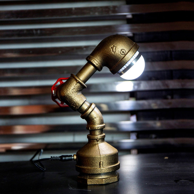 1 Bulb Metal Night Lamp Steampunk Brass Robot-Shaped Pipe Bedroom Table Light with Valve Rotary Switch, Warm/White Light Clearhalo 'Lamps' 'Table Lamps' Lighting' 1950039