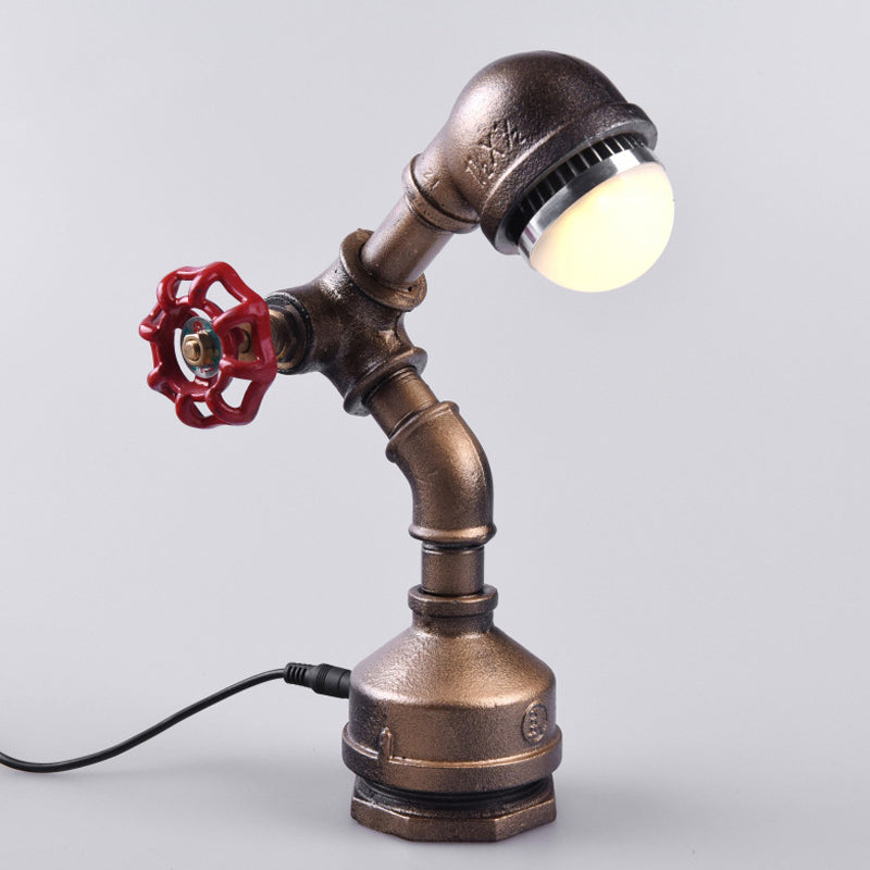 1 Bulb Metal Night Lamp Steampunk Brass Robot-Shaped Pipe Bedroom Table Light with Valve Rotary Switch, Warm/White Light Clearhalo 'Lamps' 'Table Lamps' Lighting' 1950041