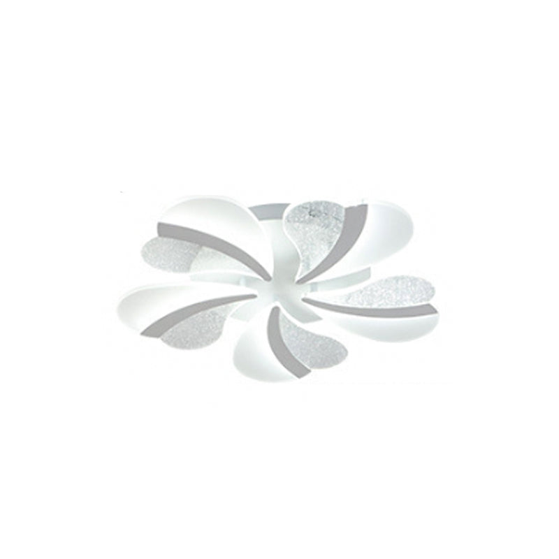 Heart-Shaped LED Ceiling Lamp Modern Acrylic 5/9/15 Lights White Semi Flush Mount Light in Warm/White Light for Living Room Clearhalo 'Ceiling Lights' 'Close To Ceiling Lights' 'Close to ceiling' 'Semi-flushmount' Lighting' 1960610