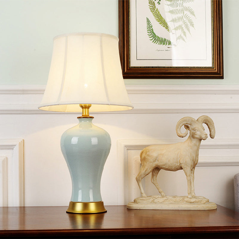 Handmade Urn Shaped Night Light Modern Ceramic 1-Bulb Green/Light Green Table Lamp with Scalloped/Flared/Tapered Fabric Shade Clearhalo 'Lamps' 'Table Lamps' Lighting' 1972711