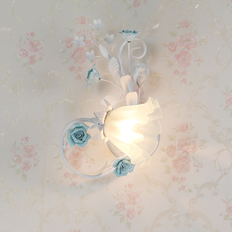 Left/Right Flower Shade Frosted Glass Wall Sconce Countryside 1-Light Bedroom Wall Mount Lamp in White White Right Clearhalo 'Wall Lamps & Sconces' 'Wall Lights' Lighting' 1982519