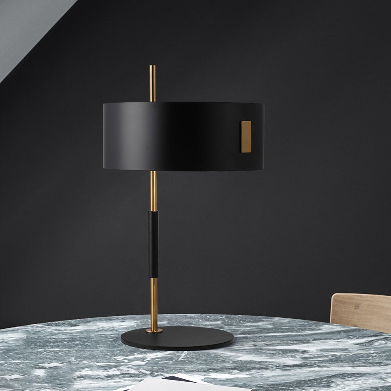 Black and Brass Round Night Lamp Minimalistic Single Metal Table Light for Living Room Clearhalo 'Lamps' 'Table Lamps' Lighting' 1984777