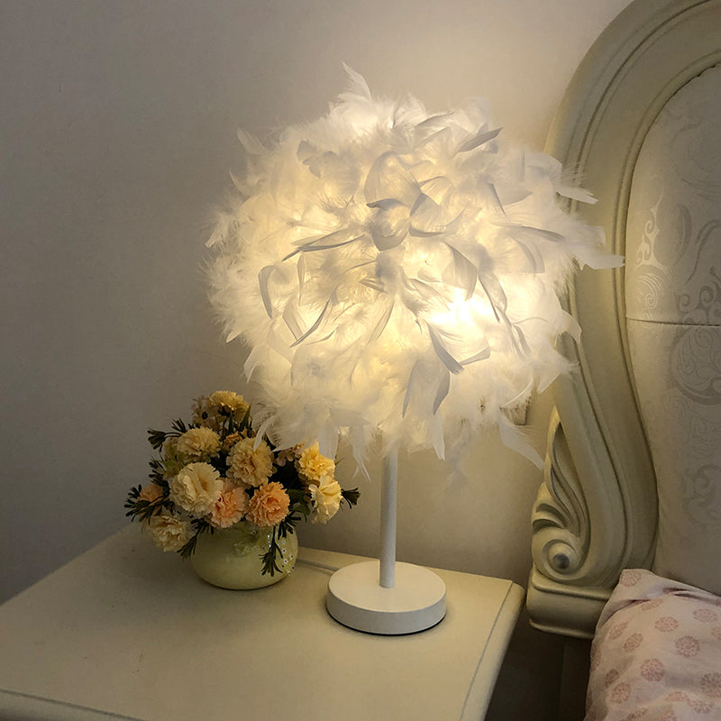 Feather Sphere Nightstand Light Nordic Style 1-Light White Table Lamp for Bedroom Clearhalo 'Lamps' 'Table Lamps' Lighting' 1985024