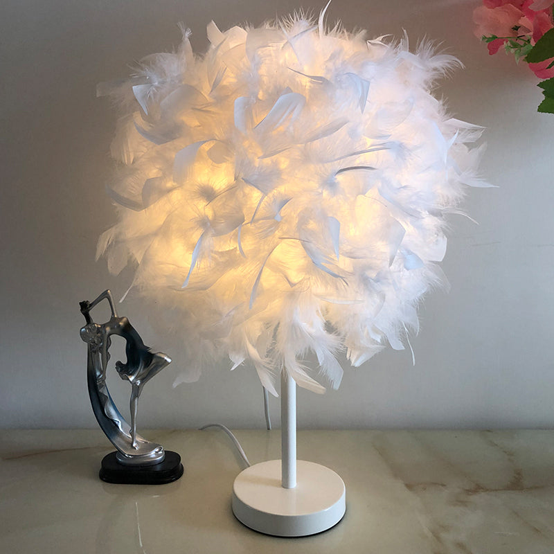 Feather Sphere Nightstand Light Nordic Style 1-Light White Table Lamp for Bedroom Clearhalo 'Lamps' 'Table Lamps' Lighting' 1985025